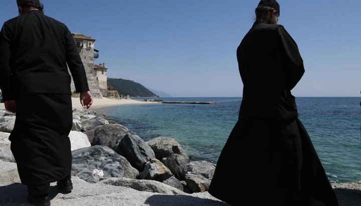 Believers can visit Athos temples but cannot participate in the Sacraments there