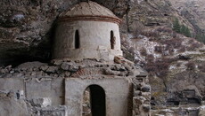 У Грузії через загрозу обвалу закрили стародавній монастир