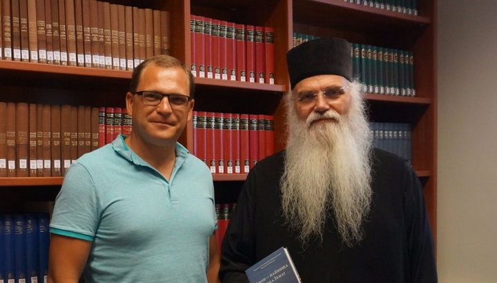 Executive Director of Charity Foundation Orthodox Legacy of Ukraine on Holy Mount Athos Andrei Us with Metropolitan Nikolaos of Mesogaia and Lavreotiki