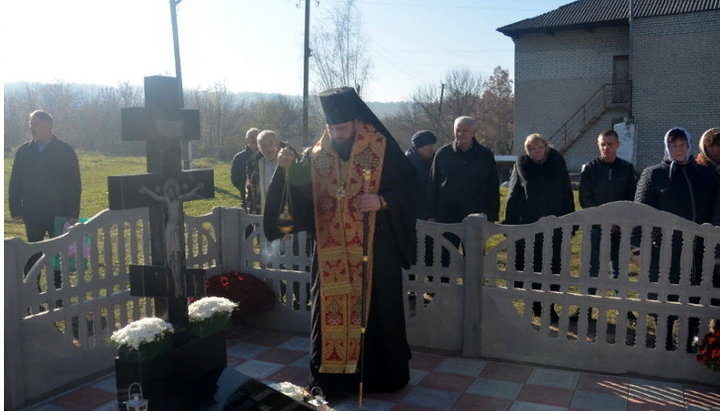 Чин освящения совершил Преосвященнейший епископ Вознесенский и Первомайский Алексий