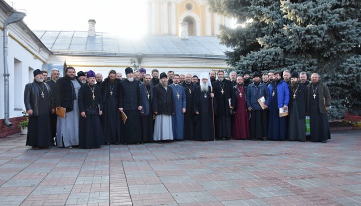 Clerics of Chernigov eparchy
