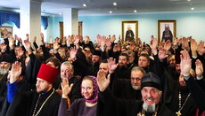 В Изюмской епархии единогласно поддержали Блаженнейшего Онуфрия
