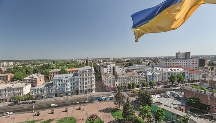 The priests of Vinnitsa suggested that Metropolitan Simeon (Shostatsky) convene a general meeting for the eparchy