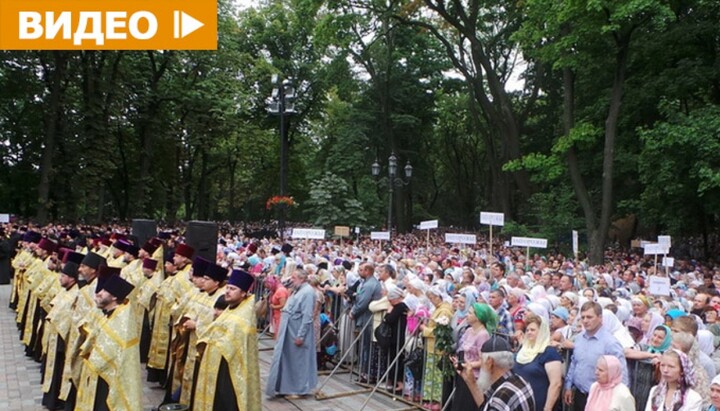 Молебен на Владимирской горке в Киеве по случаю 1000-летия успения князя Владимира (ВИДЕО)