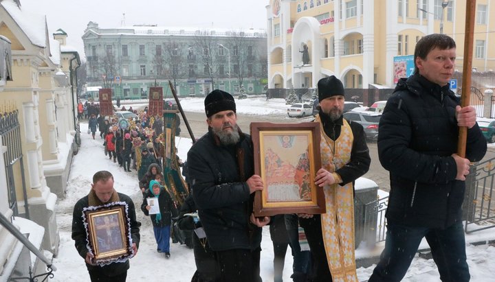 Крестный ход в Днепре