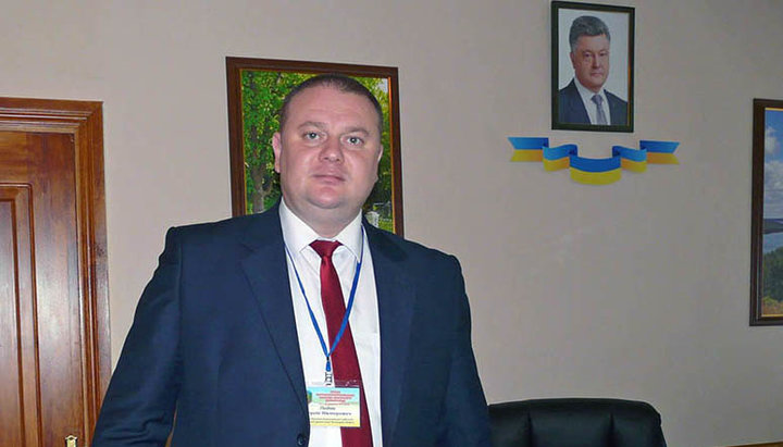 Глава Мурованокуриловецької РДА на Вінниччині пропагандує на користь ПЦУ