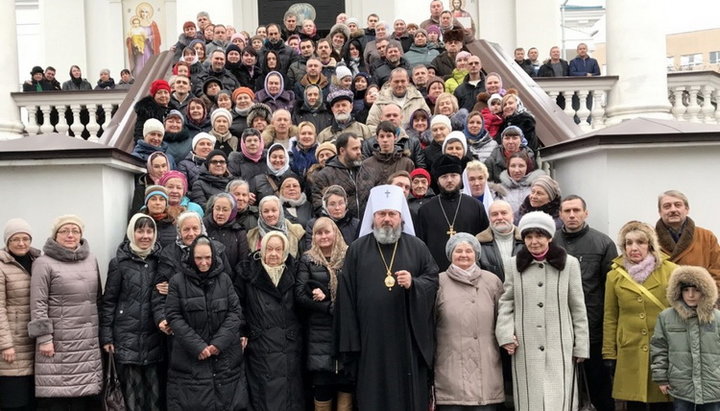 Религиозная община Свято-Духовского кафедрального собора города Херсона 