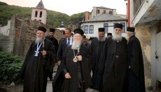 Holy Kinot of Mount Athos declares its support of Ecumenical Patriarchate