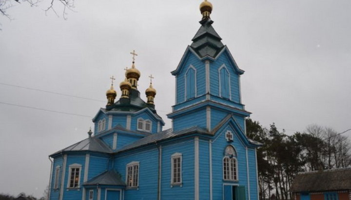 Свято-Покровская церковь в селе Малая Любаша