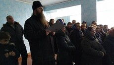 В Пожарках верующие не дали «инициативной группе» перевести общину в ПЦУ