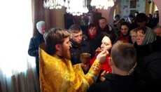 После захвата храма около 200 верующих Жидычина молились в доме настоятеля
