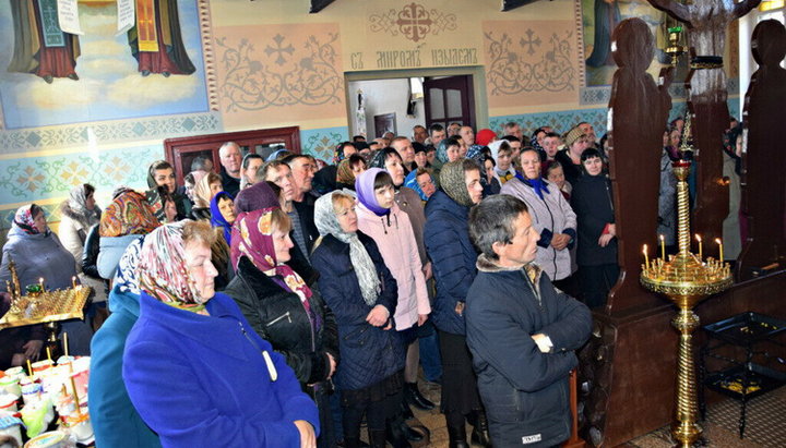 Собрание религиозной общины храма Рождества Христова села Великий Курень