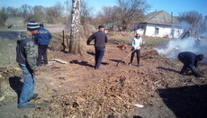 В Оленовке община захваченного активистами ПЦУ храма строит новый