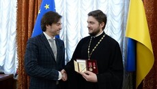 Министр культуры вручил «звонарю Майдана» из ПЦУ государственную награду