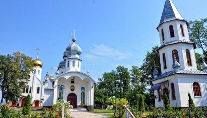  Иоанно-Предтеченский женский монастырь в селе Дубровка.