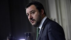 Власти Италии вернули в официальные документы определения «мать» и «отец»