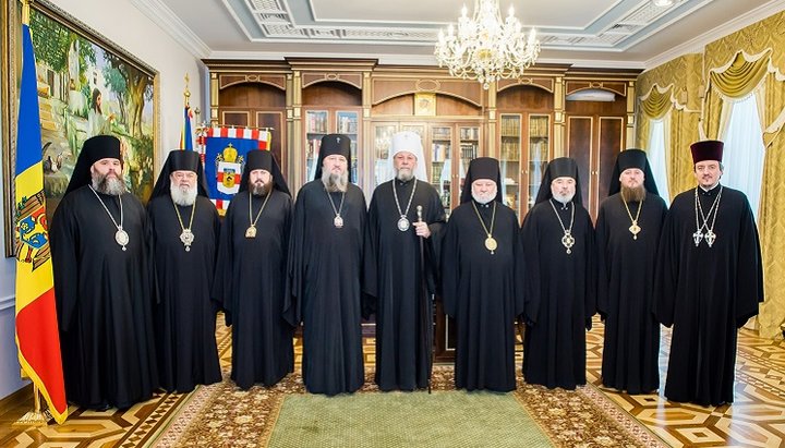 The Synod of the Orthodox Church of Moldova expressed support for the canonical Ukrainian Orthodox Church