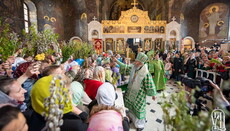 В лавре проходят празднования в честь Входа Господня в Иерусалим
