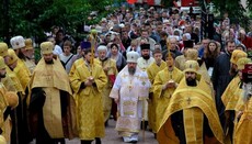 Масштабный крестный ход улицами Луганска – к 220-летию города (ФОТОРЕПОРТАЖ)