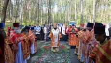 В Кролевце почтили память невинно убиенных монахов Рыхловского монастыря