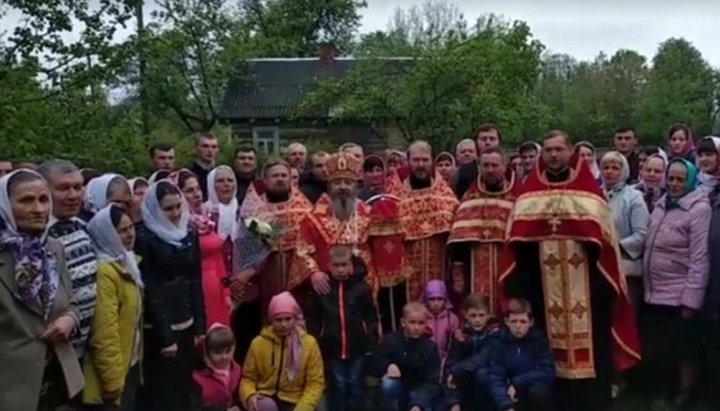 The ruling bishop of the Vladimir-Volynsky Eparchy of the UOC performed a festive Divine service in the village of Goliadin
