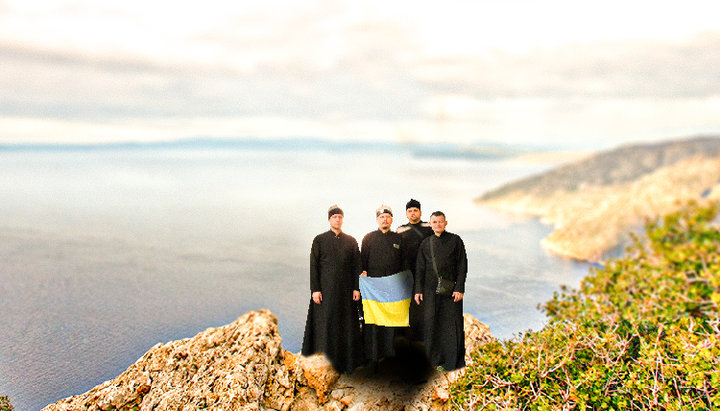 Schismaţii ucraineni vizitează liber unele mănăstiri de pa Athos încă din anul 2016. Imagine: Uniunea Jurnaliştilor Ortodocşi