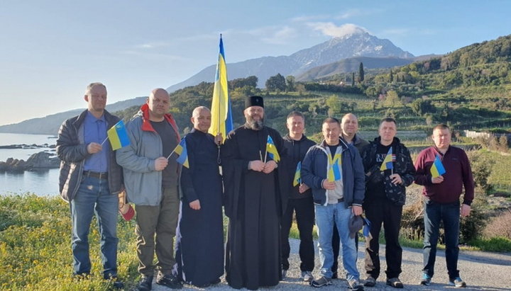 The delegation of the newly created church structure on Holy Mount Athos. Photo: Romfea