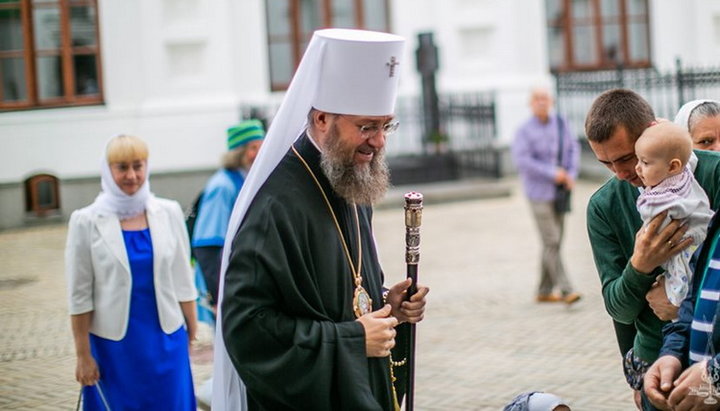 Керуючий справами УПЦ розповів, як знайти духівника