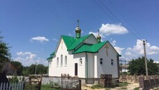 В селе Куты освятят новый храм УПЦ, который построен вместо захваченного