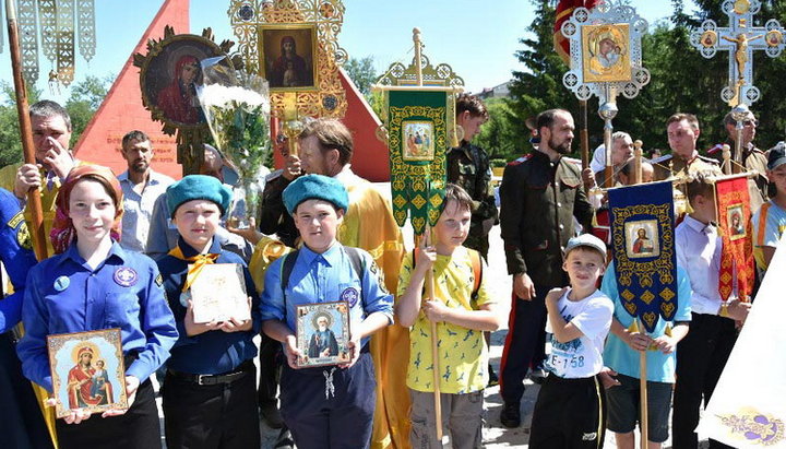 В День Петра и Павла прошел самый многочисленный в Казахстане крестный ход. Фото:  Митрополичий округ в РК