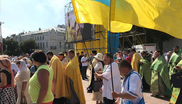 Enoriaşii BOaU înainte de „Calea Crucii ucraineană”. Imagine: UJO