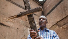 В Нигерии невооруженные люди не дали бандитам убить священника