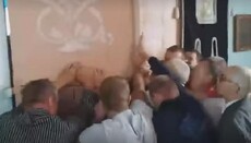 In vlg. Bobly, OCU members cut down church locks and beat believers