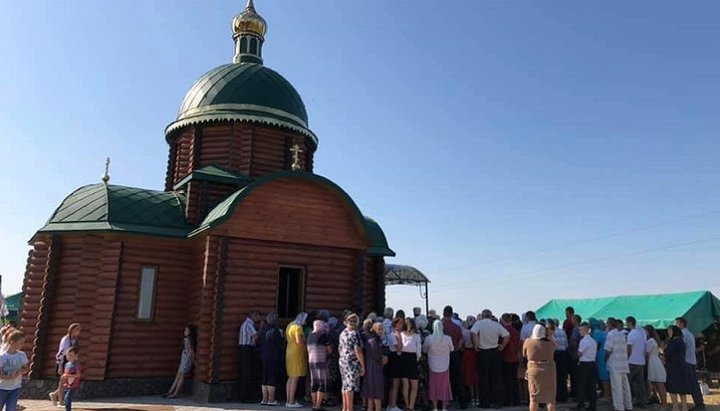 Храм в честь святого великомученика Пантелеимона в селе Батрадь. Фото: Мукачевская епархия