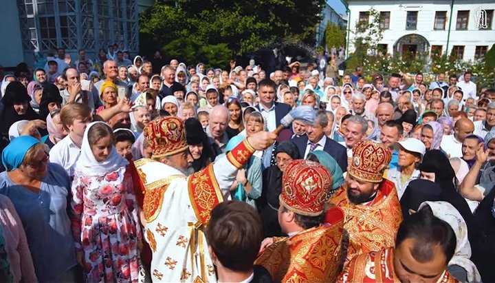 Блаженніший Митрополит Онуфрій на святі у Флорівському монастирі. Фото: УПЦ