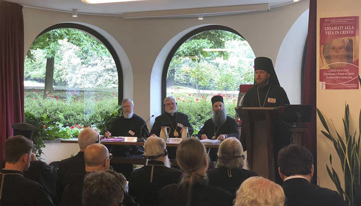 Выступление епископа Барышевского Виктора (Коцабы) на конференции в Бозе. Фото: Facebook