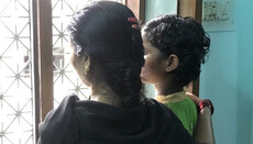 В Індії батьки-індуїсти били за віру свою 11-річну дочку-християнку