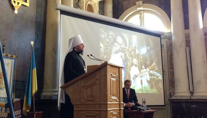 Epiphany at a meeting with students in Lviv. Photo: Lviv portal