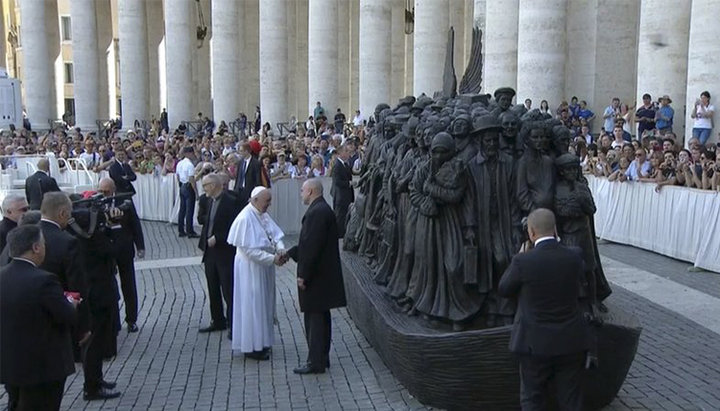 Церемонія відкриття пам’ятника. Фото: churchmilitant.com
