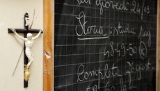 Міністр освіти Італії запропонував прибрати розп'яття зі шкільних класів