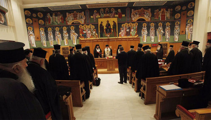 Arhiereii Bisericii Ortodoxe a Greciei. Imagine: romfea.gr