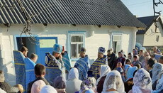 Община УПЦ в Серхове молилась в свой престольный праздник на улице