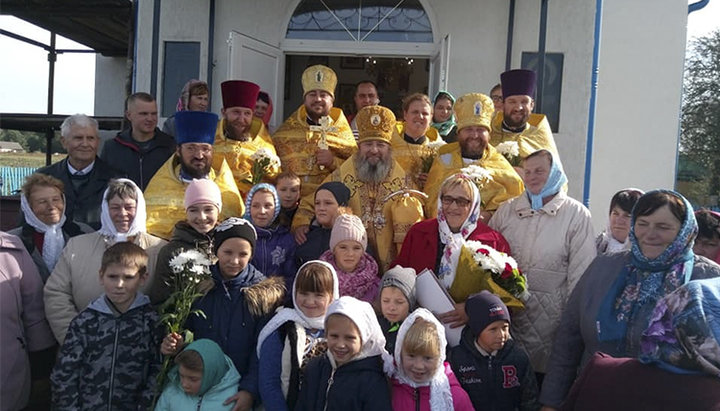 В Вороне местные жители и выехавшие за рубеж сельчане построили новый храм