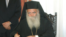 Metropolitan of Kythira turns to Greek Primate with an appeal