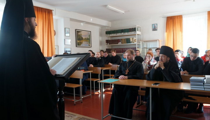 В Полтавській семінарії пройшла конференція про сповідництво у XX столітті