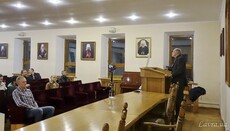 Профессор КДАиС рассказал киевской молодежи об истории старообрядчества