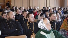 Clergy and laity of Rovno Eparchy hold a forum on situation in Church