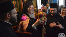 Patriarch Bartholomew feels like a father toward the Russian parish