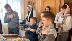 Преданная пастырем община УПЦ в Комарове отметила Рождество в домовом храме