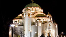 Патриарх Сербский возглавил массовый молебен о православных в Черногории